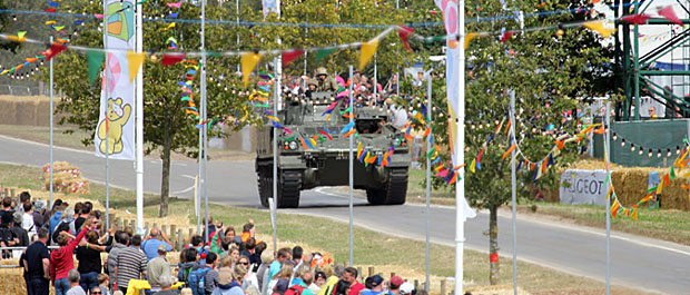 tank carfest banner